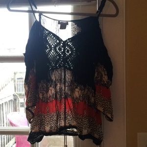 Boho top. Cut out shoulders.